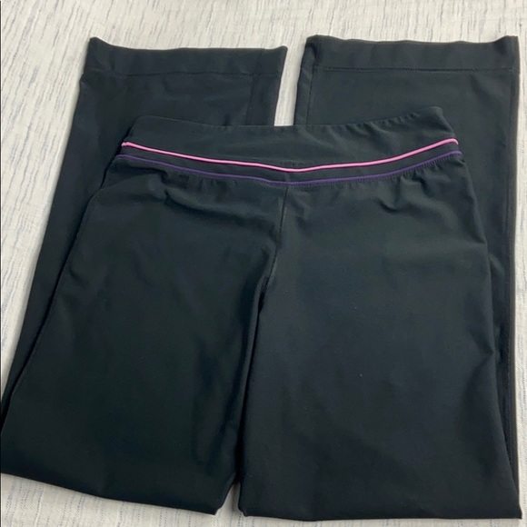 Bootleg Nike Dri Fit Yoga Pants Active Pants - Picture 3 of 6